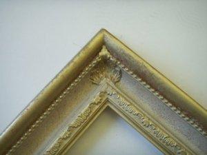 2_'' CITY IVORY PICTURE FRAME